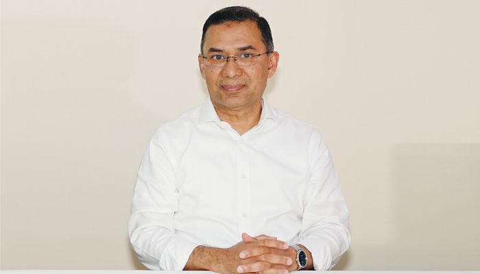 ১০ লাখ টাকা ঋণ পাবেন বিদেশগামী শিক্ষার্থীরা