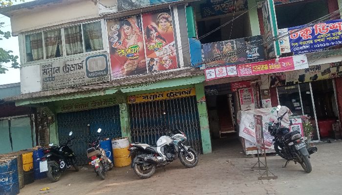 সাতকানিয়ায় তেলের কৃত্রিম সংকটে বিপাকে বাইকাররা,ঘুম ভাঙ্গছে না প্রশাসনের