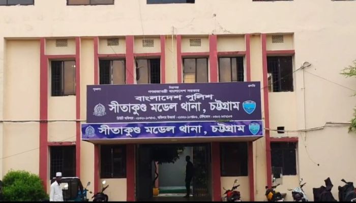 সীতাকুণ্ড উপজেলায় কারখানার শেড ধ্ব‌সে ২ শ্রমিক নিহত