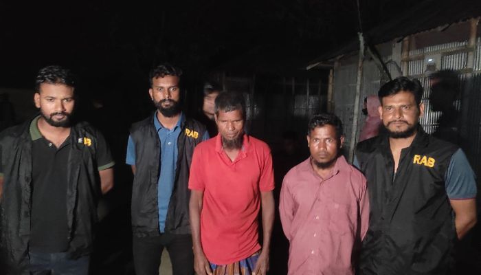 রংপুরে ৬০০ লিটার ডিজেল উদ্ধার: আটক ২