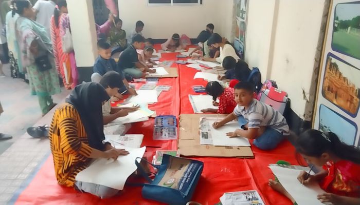 নীলফামারীতে ভ্রাম্যমাণ বইমেলা ও সাংস্কৃতিক উৎসব শুরু