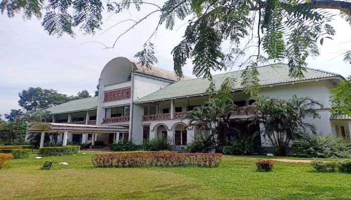 ১৭ দিন ধরে বন্ধ ক্যামেলিয়া হাসপাতাল, চিকিৎসা সংকটে ৫ চা শ্রমিকের মৃত্যু