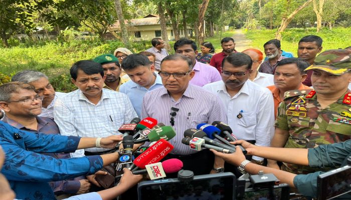 সরকার ব‍্যবসা করবে না, ব‍্যবসায়ীদের সহযোগিতা করবে  -বস্ত্র ও পাট প্রতিমন্ত্রী শরীফুল আলম