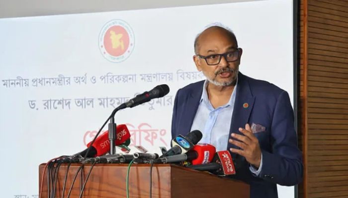 কেন জ্বালানির দাম বাড়াচ্ছে না সরকার, জানালেন প্রধানমন্ত্রীর উপদেষ্টা