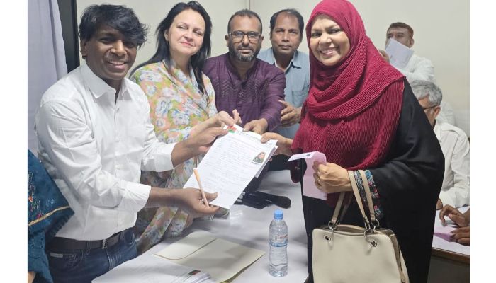 সংরক্ষিত নারী আসনে নির্বাচনে আলোচনায় টাঙ্গাইলের মির্জাপুরের এমপি প্রার্থী ঢাবির ছাত্রদলের সাবেক নেত্রী নিপু