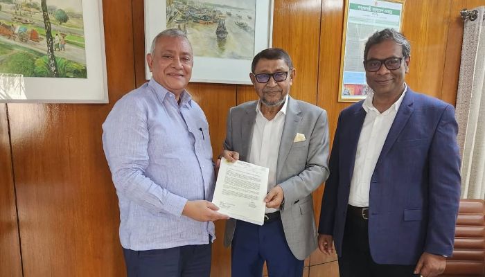 মৌলভীবাজারে মেডিকেল কলেজের প্রস্তাব নিয়ে স্বাস্থ্য মন্ত্রীকে নাসের রহমান এর ডিও লেটার 