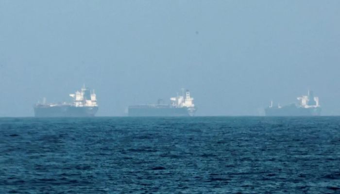 হরমুজে জাহাজ চলাচল নিয়ে নতুন প্রস্তাব ইরানের