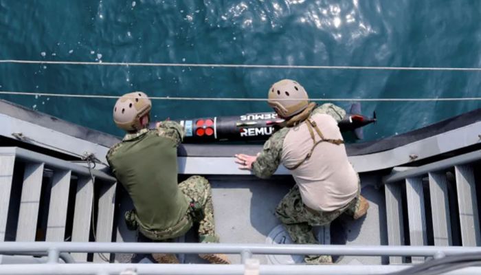 হরমুজ প্রণালিতে মাইন অপসারণে সময় লাগবে ৬ মাস