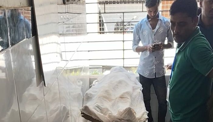 লক্ষ্মীপুরে ইটভাটার টিনশেডে বিদ্যুৎস্পৃষ্ট হয়ে দুই শ্রমিকের করুণ মৃত্যু