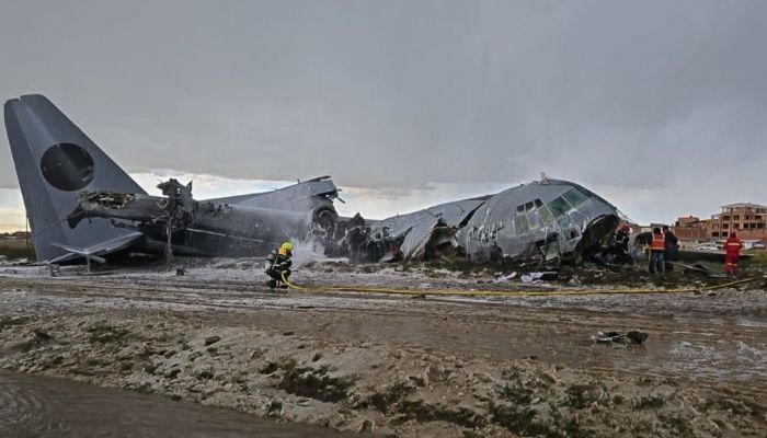 যুক্তরাষ্ট্রের দুটি বিমান ও দুটি ব্ল্যাক হক হেলিকপ্টার ধ্বংস করল ইরান 