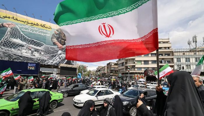 যুক্তরাষ্ট্রের সঙ্গে আলোচনা চালিয়ে যাওয়ার ঘোষণা ইরানের