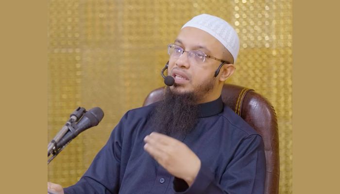 ভিসা বাতিল ইস্যুতে মুখ খুললেন আহমাদুল্লাহ