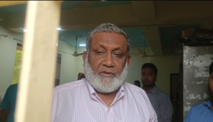 পটুয়াখালী প্রযুক্তি বিশ্ববিদ্যালয়ের প্রকল্প পরিচালক দেড় ঘণ্টা অবরুদ্ধ, দুর্নীতি-চাঁদাবাজির পাল্টাপাল্টি অভিযোগ