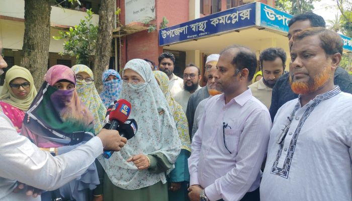 সীতাকুণ্ডে স্বাস্থ্য কমপ্লেক্স ও মা–শিশু হাসপাতাল পরিদর্শনে এমপি শামছুন্নাহার বেগম