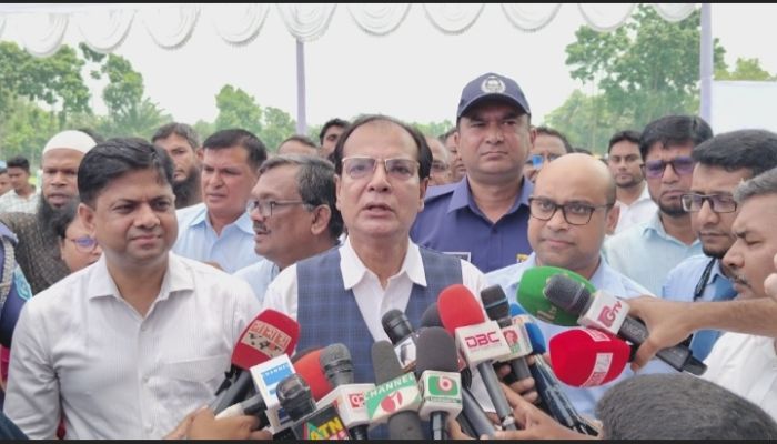 এক কোটি কর্মসংস্থান সৃষ্টির লক্ষ্যে কাজ করছে সরকার : ত্রাণমন্ত্রী দুলু