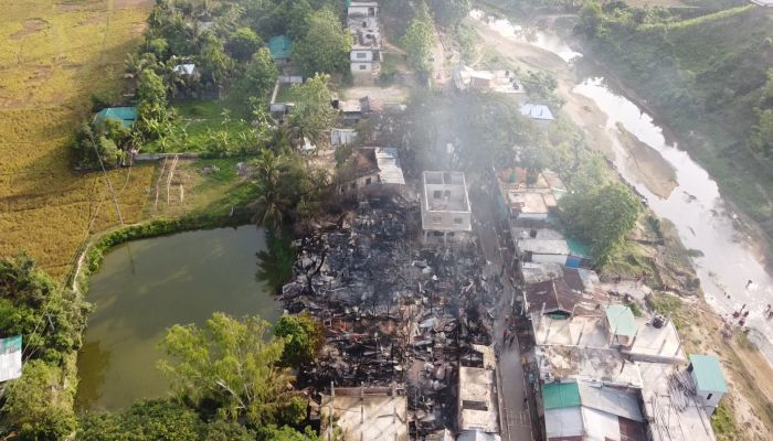 বান্দরবানে আগুনে পুড়ল ৫০টি দোকানপাট ও বসতঘর