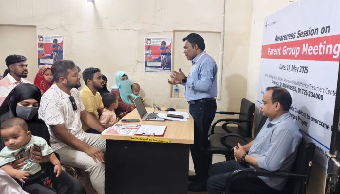ফেনীতে ক্লাবফুট আক্রান্ত শিশুর অভিভাবকদের নিয়ে সচেতনতামূলক সভা 