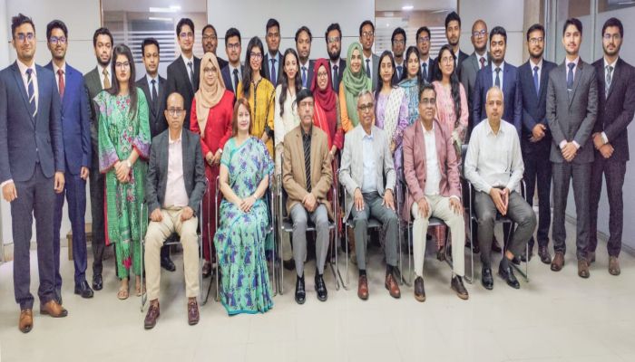 সাউথইস্ট ব্যাংক পিএলসি, সদ্য নিয়োগপ্রাপ্ত প্রবেশনারি অফিসারদের দক্ষতা উন্নয়নের লক্ষ্যে বুনিয়াদী প্রশিক্ষণ কর্মসূচির আয়োজন করে
