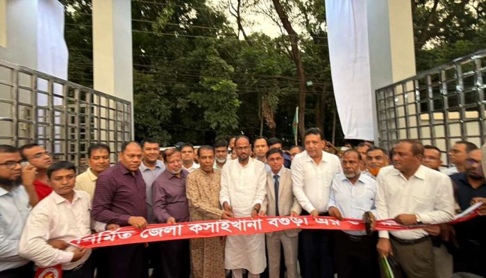 অবৈধ গবাদিপশু প্রবেশ রোধে বিজিবিকে কঠোর নজরদারি : প্রতিমন্ত্রী সুলতান সালাউদ্দিন টুকু 