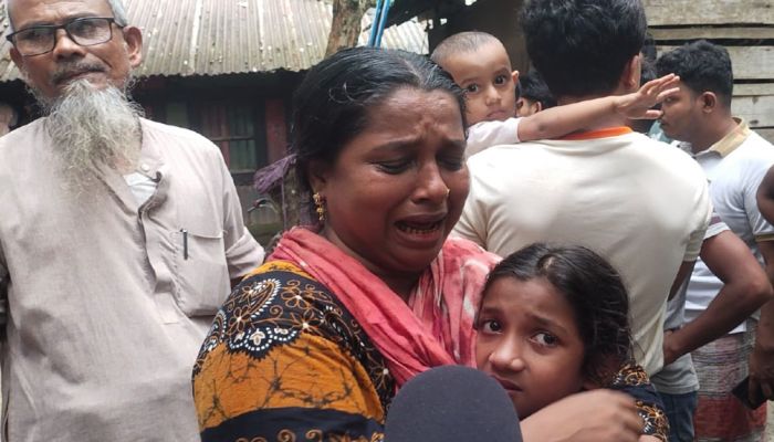 উজিরপুরে ঢাকা-বরিশাল মহাসড়কে মর্মান্তিক সড়ক দুর্ঘটনা, নিহত ২  