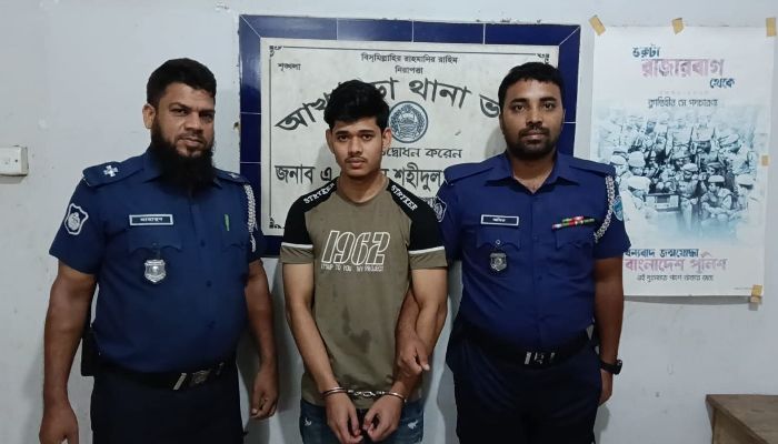 যৌতুকের টাকার দাবিতে স্ত্রীকে নির্যাতন, চুল কেটে দেওয়ার ঘটনায় স্বামী গ্রেফতার