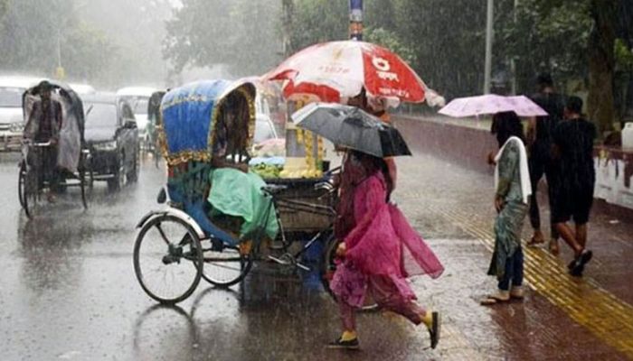 দুপুরের মধ্যে যেসব জেলায় ঝড়বৃষ্টির শঙ্কা
