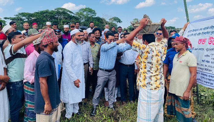 পটুয়াখালীর কমলাপুরে ২.৮০ কিমি খাল পুনঃখনন কাজের উদ্বোধন