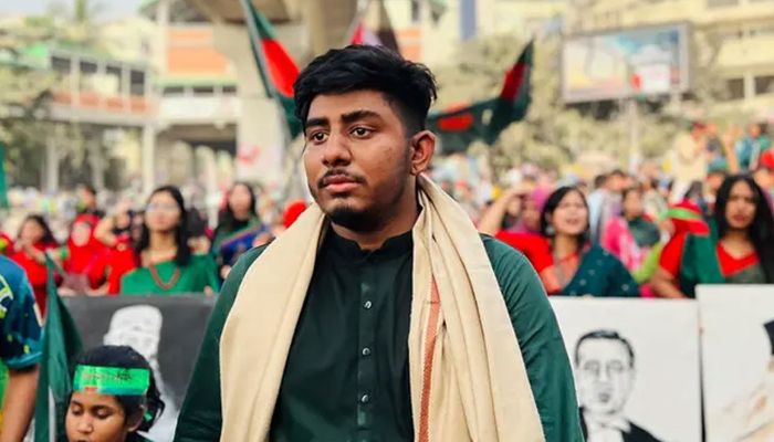 মাশরাফির পুরো ক্যারিয়ার শহীদদের দুই ফোঁটা রক্তের কাছে নস্যি: রিফাত রশিদ
