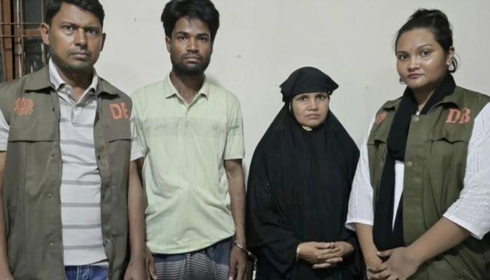 ৪০ হাজার ইয়াবাসহ বিএনপি নেতার স্ত্রী ও রোহিঙ্গা সহযোগী আটক