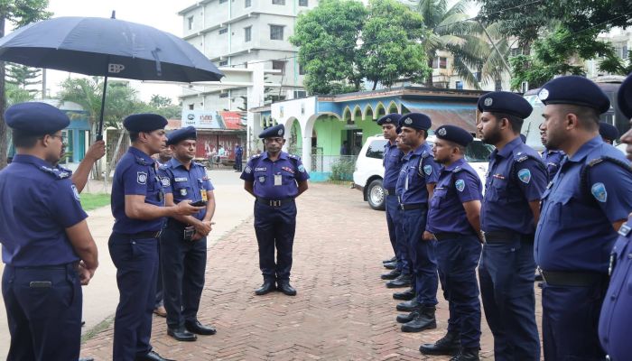 চট্টগ্রাম জেলা পুলিশ সুপারের চন্দনাইশ থানা বার্ষিক পরিদর্শন