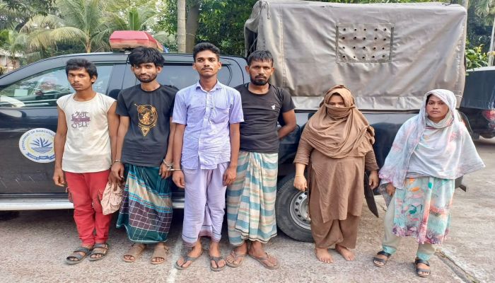 সিংড়ায় মাদকবিরোধী অভিযানে ৬ জন আটক
