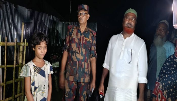 অভিমান  করে ভারতে যাওয়া শিশুকে পতাকা বৈঠকের মাধ্যমে ফেরত নিল বিজিবি