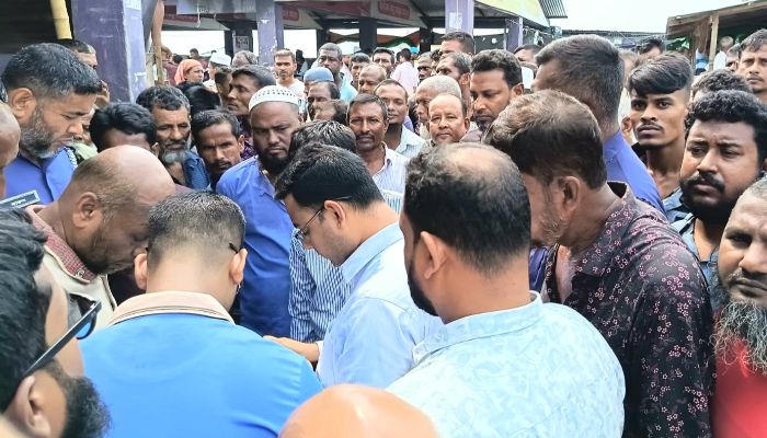 বাগেরহাটে পচা মাংস বিক্রির অভিযোগে দুই বিক্রেতাকে ভ্রাম্যমাণ আদালতে কারাদন্ড, জরিমানা 