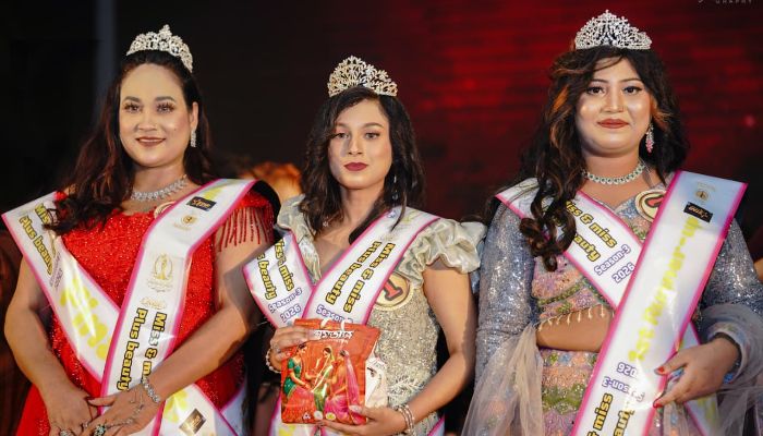 মিস অ্যান্ড মিসেস প্লাস বিউটি চ্যাম্পিয়ন ঢাকার মেয়ে ওয়াফিয়া সাদিকা