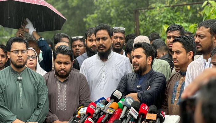 ইনুর রায়ে অসন্তোষ প্রকাশ করে যা বললেন নাহিদ