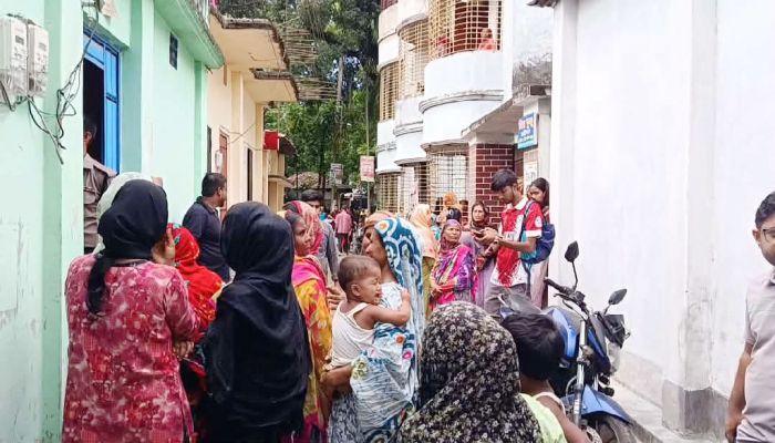 রংপুরে শিক্ষার্থীর ঝুলন্ত লাশ উদ্বার, মিলল দুই পৃষ্ঠার নোট