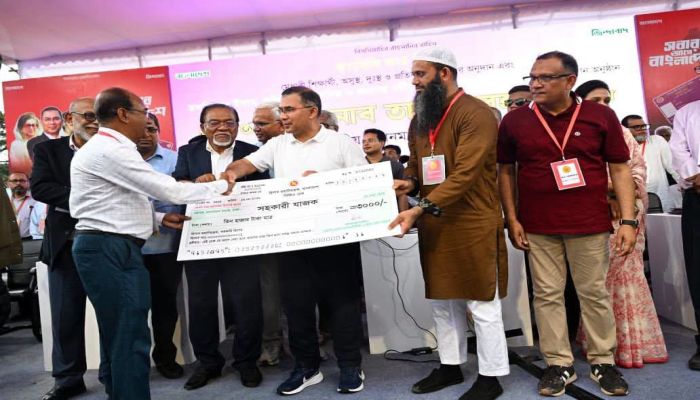 বিগত ১৭ বছরের জনগণের আন্দোলনে তাদের রাজপথে দেখা যায়নি- প্রধানমন্ত্রী