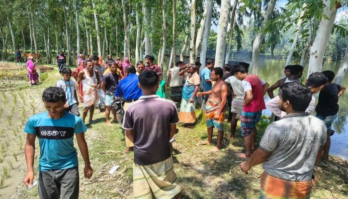 কুড়িগ্রামের রাজারহাটে  নদীতে মাছ ধরতে গিয়ে বিদ্যুৎস্পৃষ্টে জেলের মৃত্যু, আহত-৫
