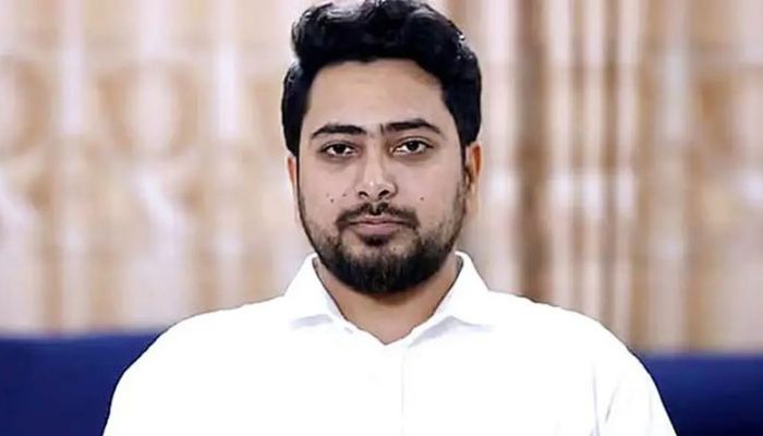 রাষ্ট্রীয় প্রতিষ্ঠানকে দলীয় ক্লাবে পরিণত করেছে বিএনপি : নাহিদ ইসলাম