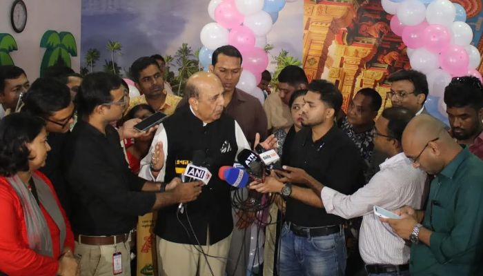দুই প্রধানমন্ত্রী আলোচনায় বসলে অনেক সমস্যার সমাধান হবে: দীনেশ ত্রিবেদী