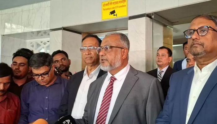 ১৮ কোটি জনগণের প্রত্যাশা পূরণে কাজ করব : দুদক চেয়ারম্যান