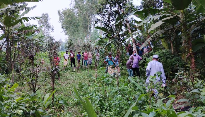 বদরগঞ্জে অর্ধগলিত যুবকের লাশ উদ্ধার