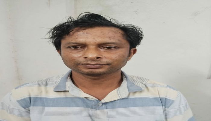 কুড়িগ্রামের রামখানায়  ৫ম শ্রেণির ছাত্রীকে ধর্ষণ চেষ্টার অভিযোগে শিক্ষক গ্রেফতার