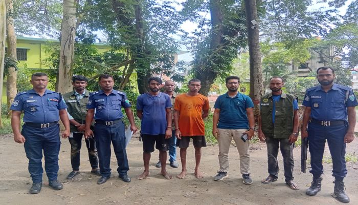শ্রীমঙ্গলে অবৈধ বালু খেকোদের আস্তানায় অভিযান, দুইজনকে আটক করে ৩ মাসের কারাদণ্ড
