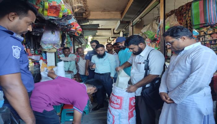 নেত্রকোনা জেলা প্রশাসন ও পরিবেশ অধিদপ্তরের যৌত অভিযান ।