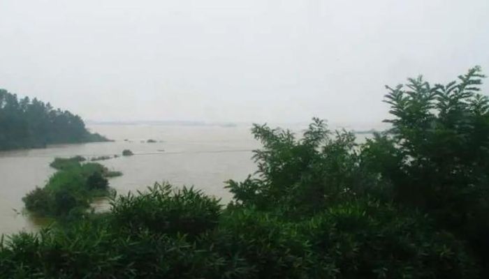 চীনে ভূমিধসে নিহত এক, নিখোঁজ অন্তত ১১