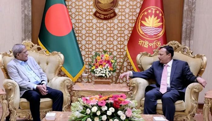 রাষ্ট্রপতির সঙ্গে অ্যাটর্নি জেনারেলের সৌজন্য সাক্ষাৎ