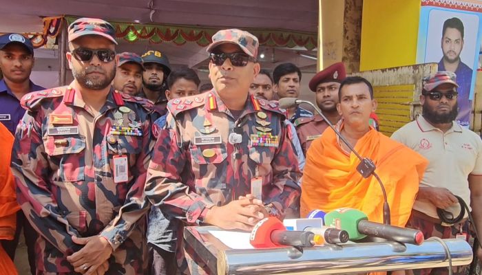 অপ্রীতিকর পরিস্থিতি এড়াতে বান্দরবানে ১২ প্লাটুন বিজিবির মোতায়েন রয়েছে- সেক্টর কমান্ডার রুবায়াত