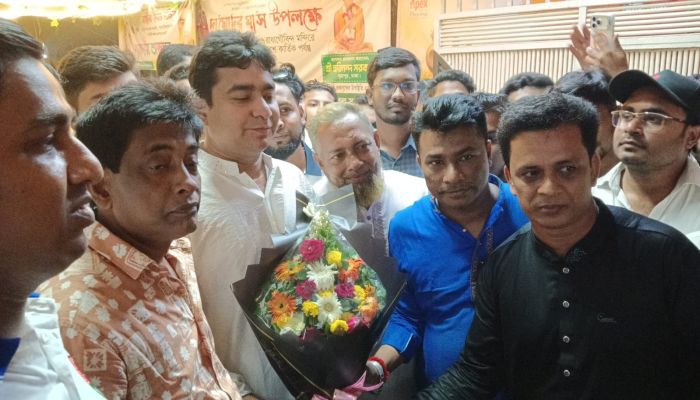 গত ১৭ বছর আওয়ামীলীগ যেভাবে পূজা নিয়ে ষড়যন্ত্র করেছে, তেমনি ভাবে বর্তমানে জামাত, এনসিপি দূর্গা পূজা নিয়ে ও রাজনীতি  ষড়যন্ত্র করছে  নাছির উদ্দিন নাছির