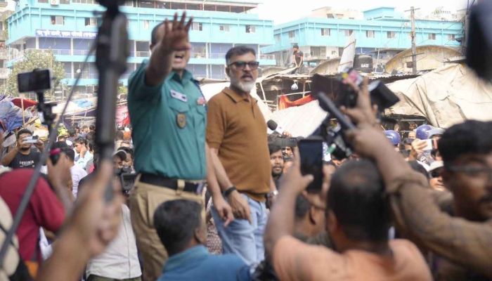 মিরপুর-১ নম্বরের ফুটপাত দখলমুক্ত না হওয়া পর্যন্ত অভিযান চলবে: ডিএনসিসি